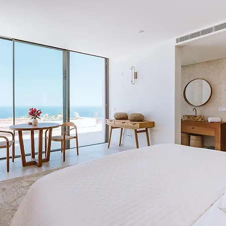 Villa Serenity On The Cliff With Climatized Pool *