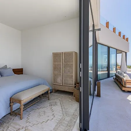 Serenity On The Cliff With Climatized Pool * Sauzal