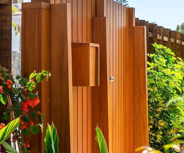 Serenity On The Cliff With Climatized Pool