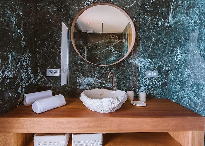 Serenity On The Cliff With Climatized Pool Villa