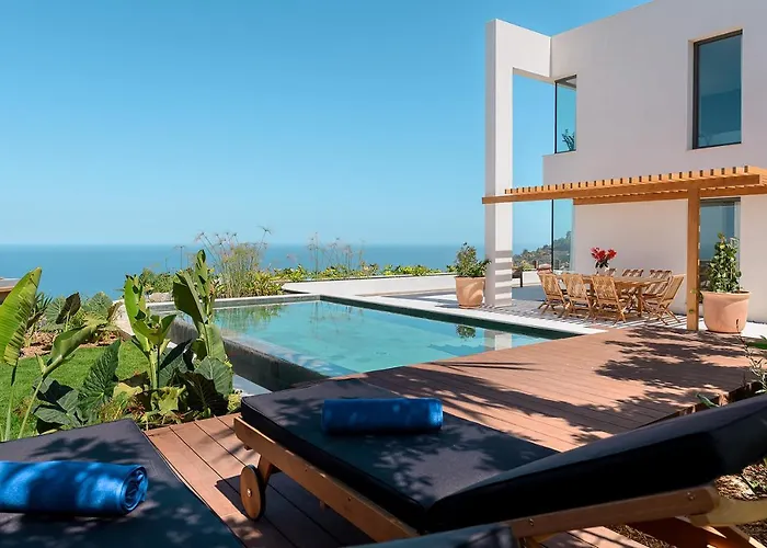 Serenity On The Cliff With Climatized Pool * El Sauzal