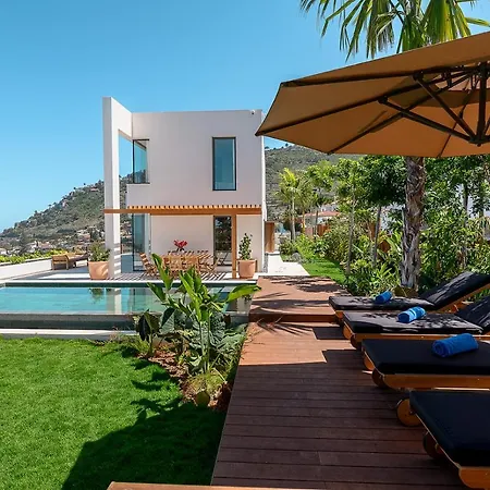 Serenity On The Cliff With Climatized Pool * Sauzal