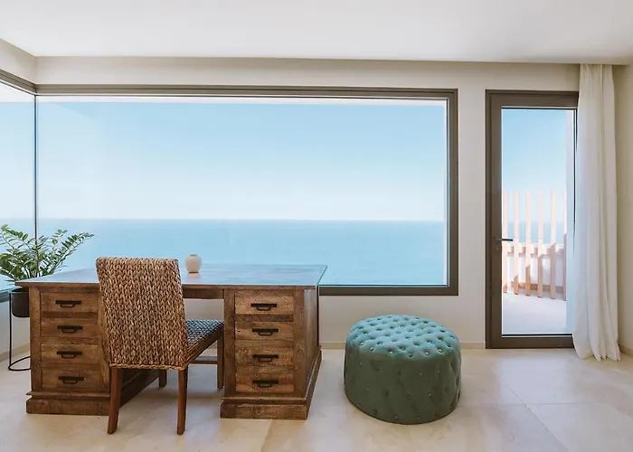 Serenity On The Cliff With Climatized Pool Sauzal