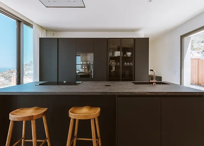 Вилла Serenity On The Cliff With Climatized Pool Саусаль