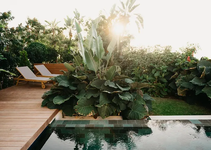 Serenity On The Cliff With Climatized Pool *